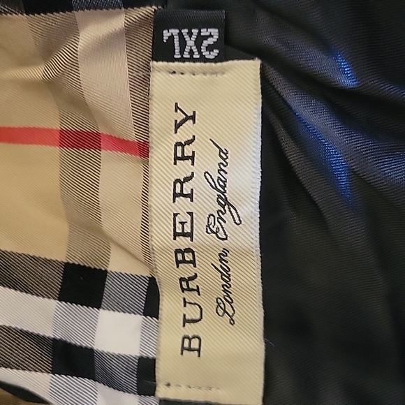 Designer clothes - Picture 8 of 14